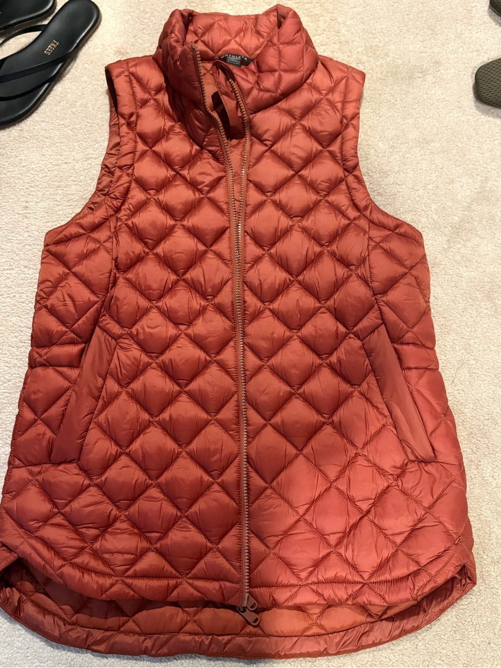 Athleta Quilted Sleeveless Vest in Rust Orange